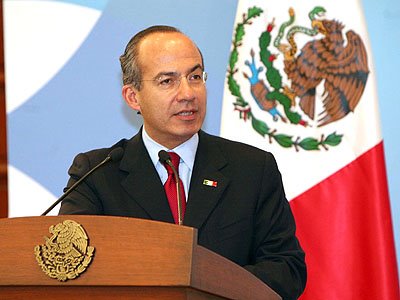 Estamos dispuestos a cambiar lo que en México no funciona: Calderón