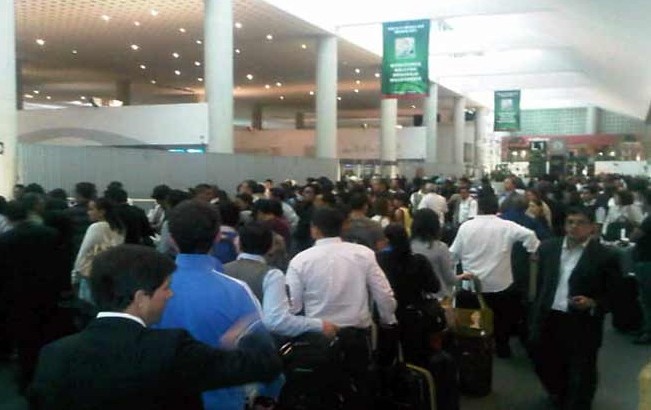 Reporta Aeroméxico 249 vuelos afectados