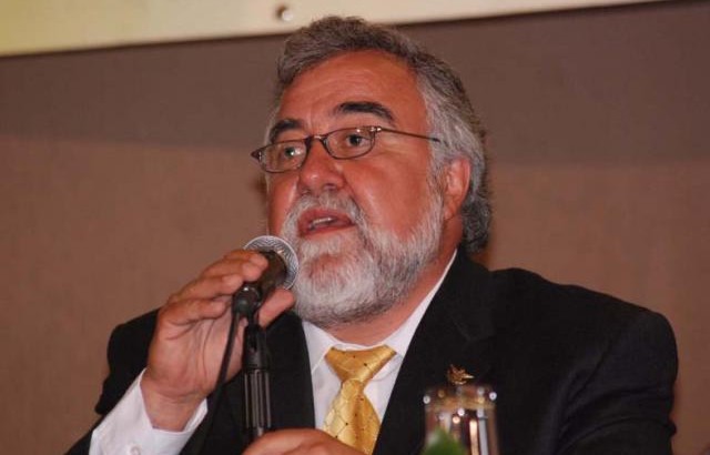 Alejandro Encinas pide indagar la “inexplicable” abundancia de dinero del PRI Edomex