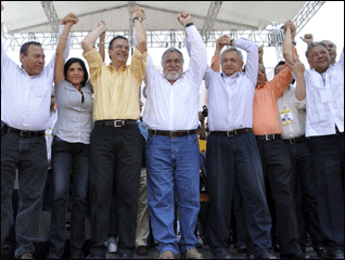 Reúne Alejandro Encinas a Ebrard y López Obrador en cierre de campaña