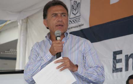 Yunes: “Elba me mandó una maleta con 10 mdp”