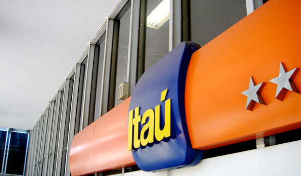 Banco brasileño Itaú ve buena oportunidad en México para negocio de tarjetas de crédito