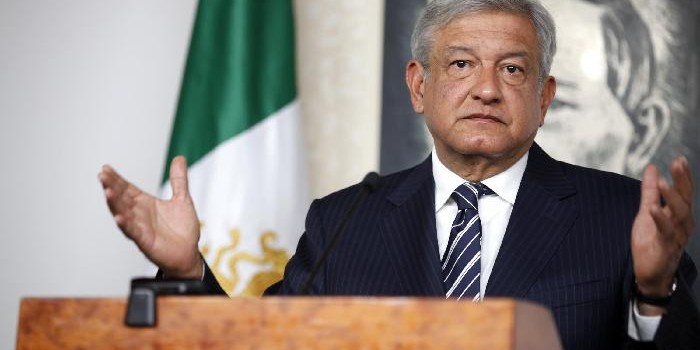 AMLO se compromete a solucionar problema de inseguridad