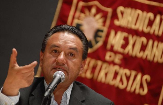 Martin Esparza llama a votar por AMLO