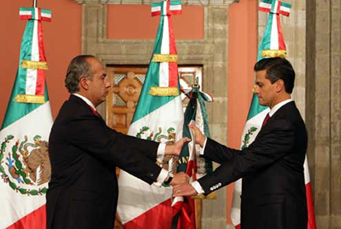 Enrique Peña Nieto ya es Presidente Constitucional